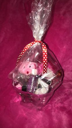 Valentine’s Day Gift Baskets
