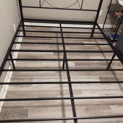 Metal Full Size Bed Frame 