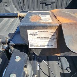 5th wheel hitch