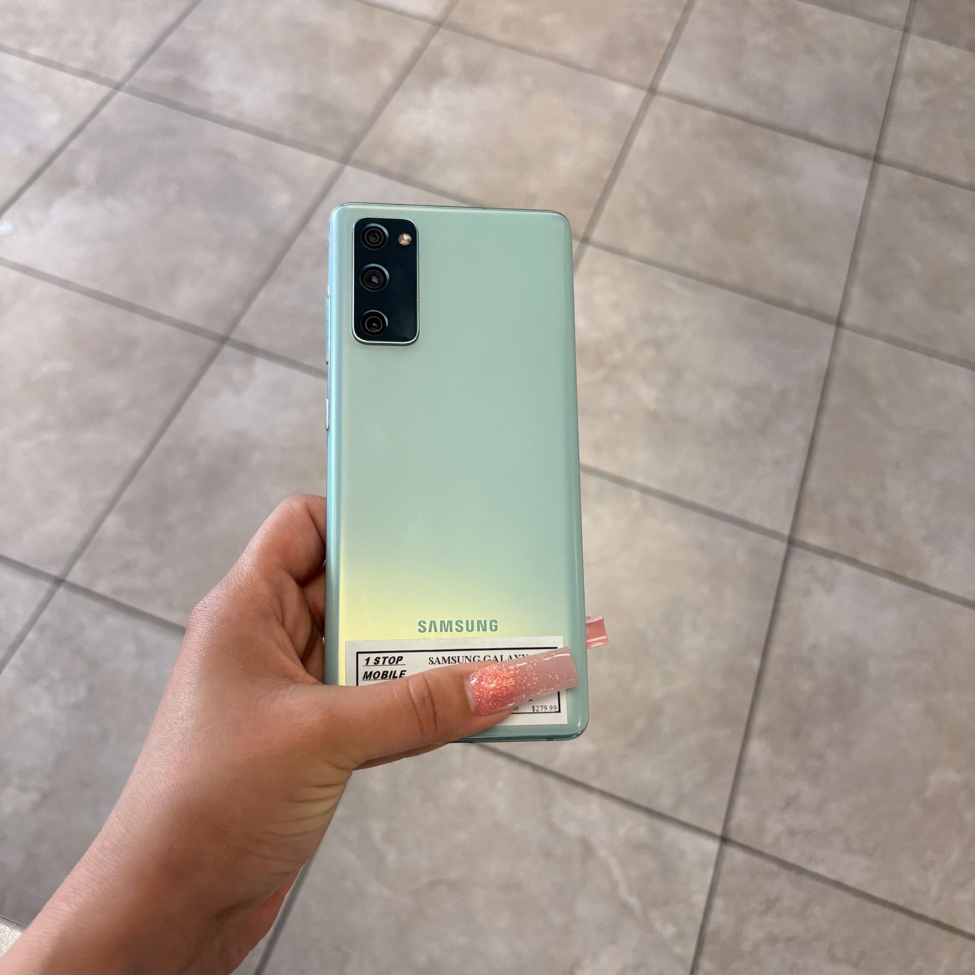 SAMSUNG S20FE UNLOCKED