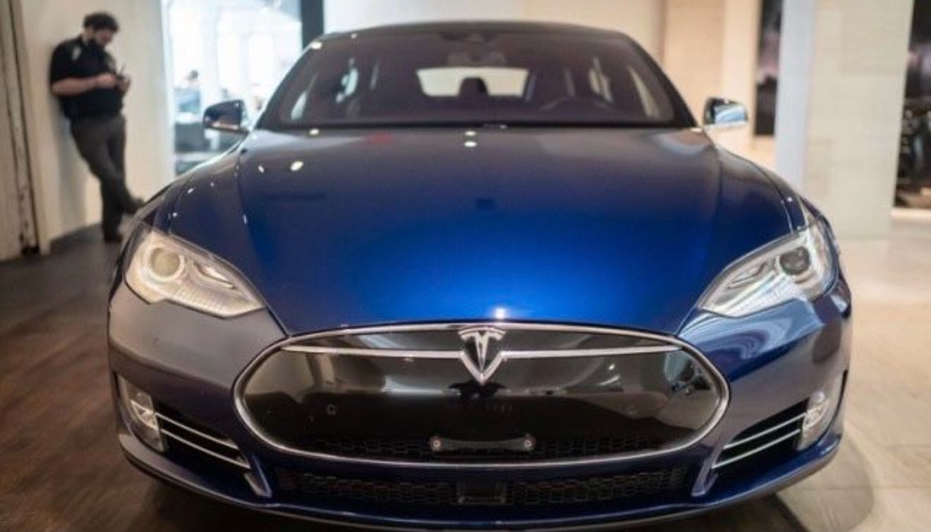 2015 Tesla Model S