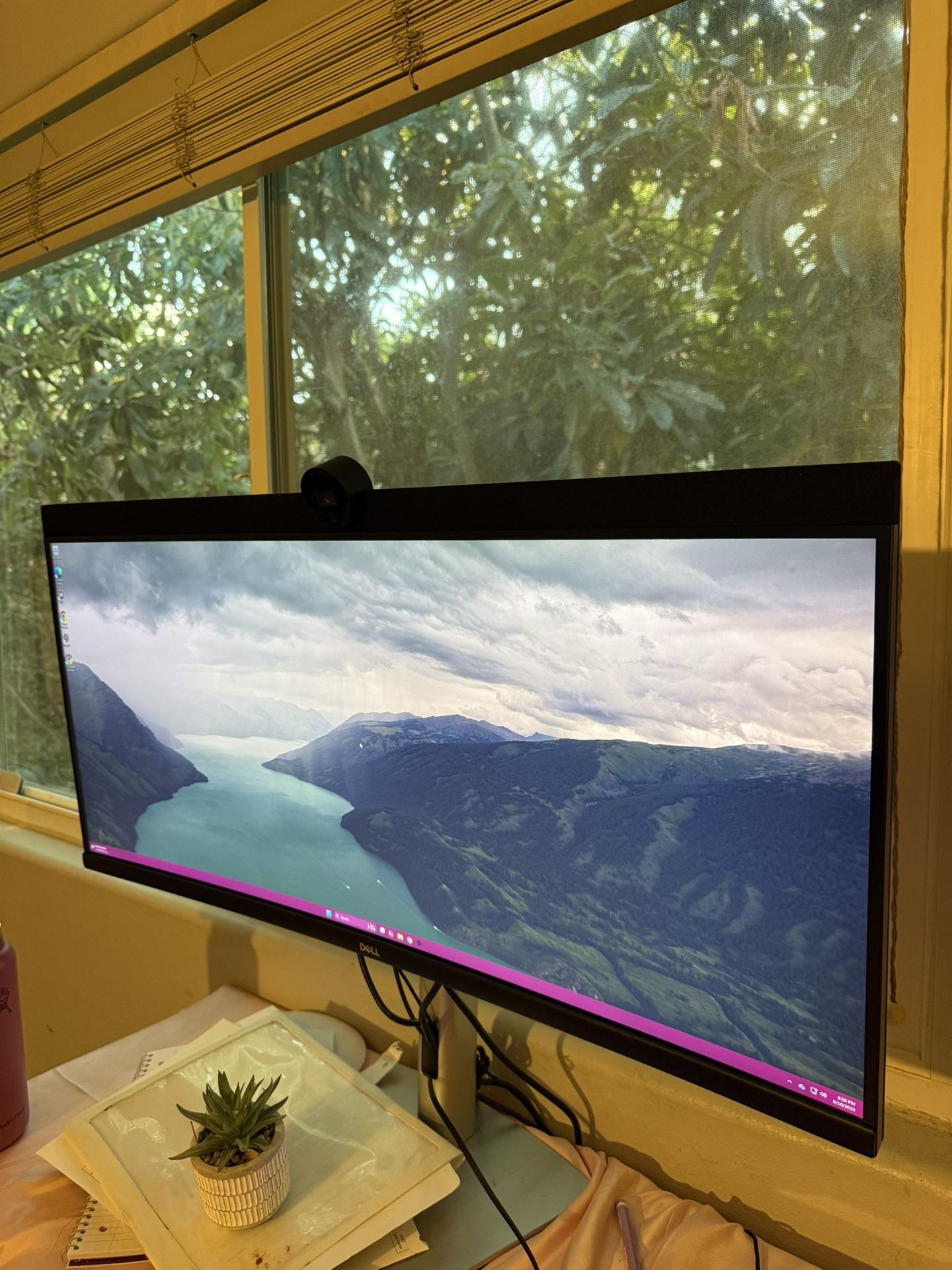 Dell P3424WEB 34” Curved Monitor With Built In Webcam