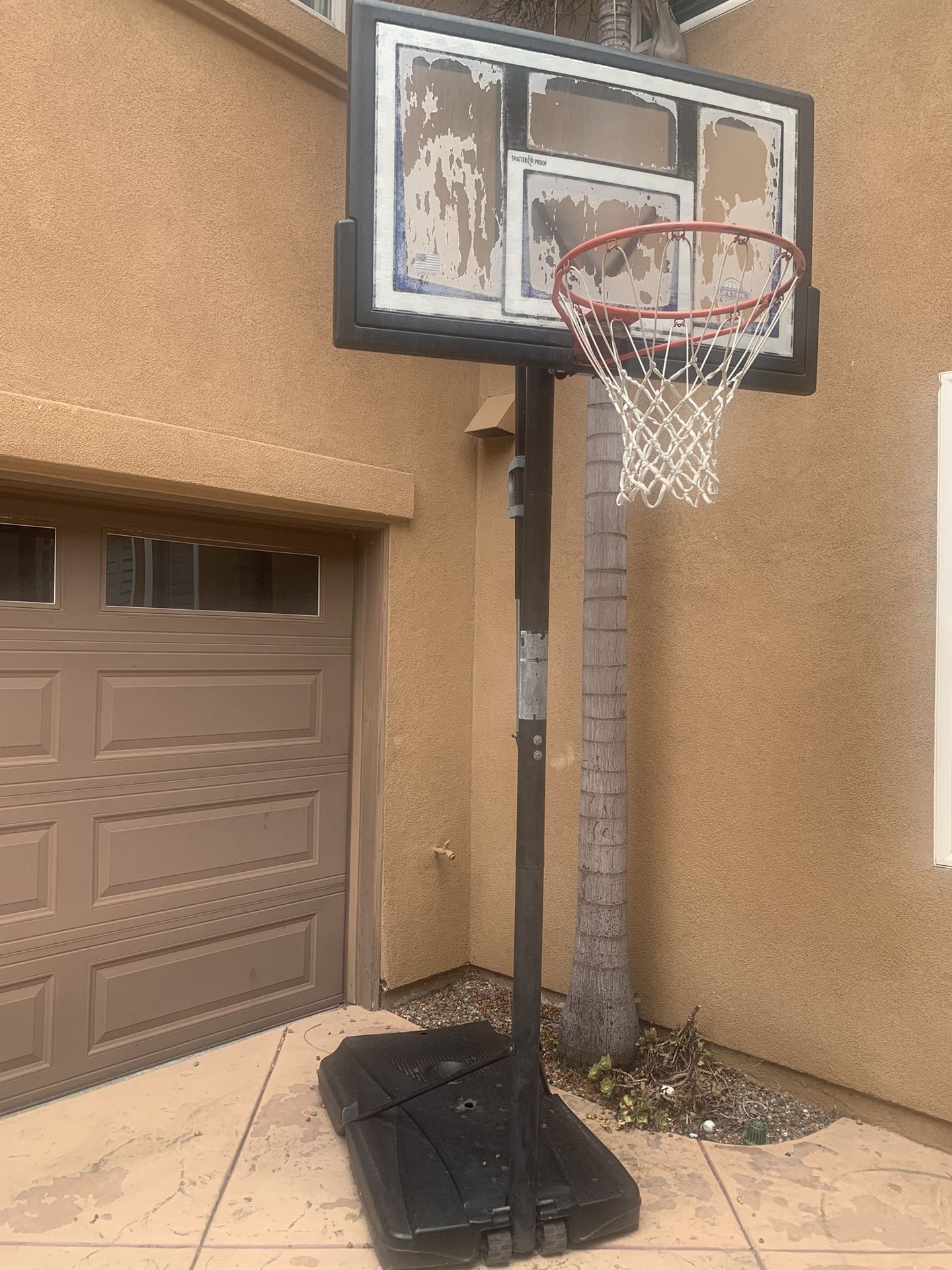 Adjustable Outdoor Basketball Hoop