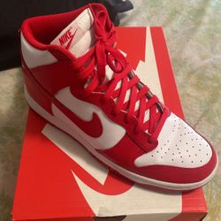 Nike Dunk High Retro University Red