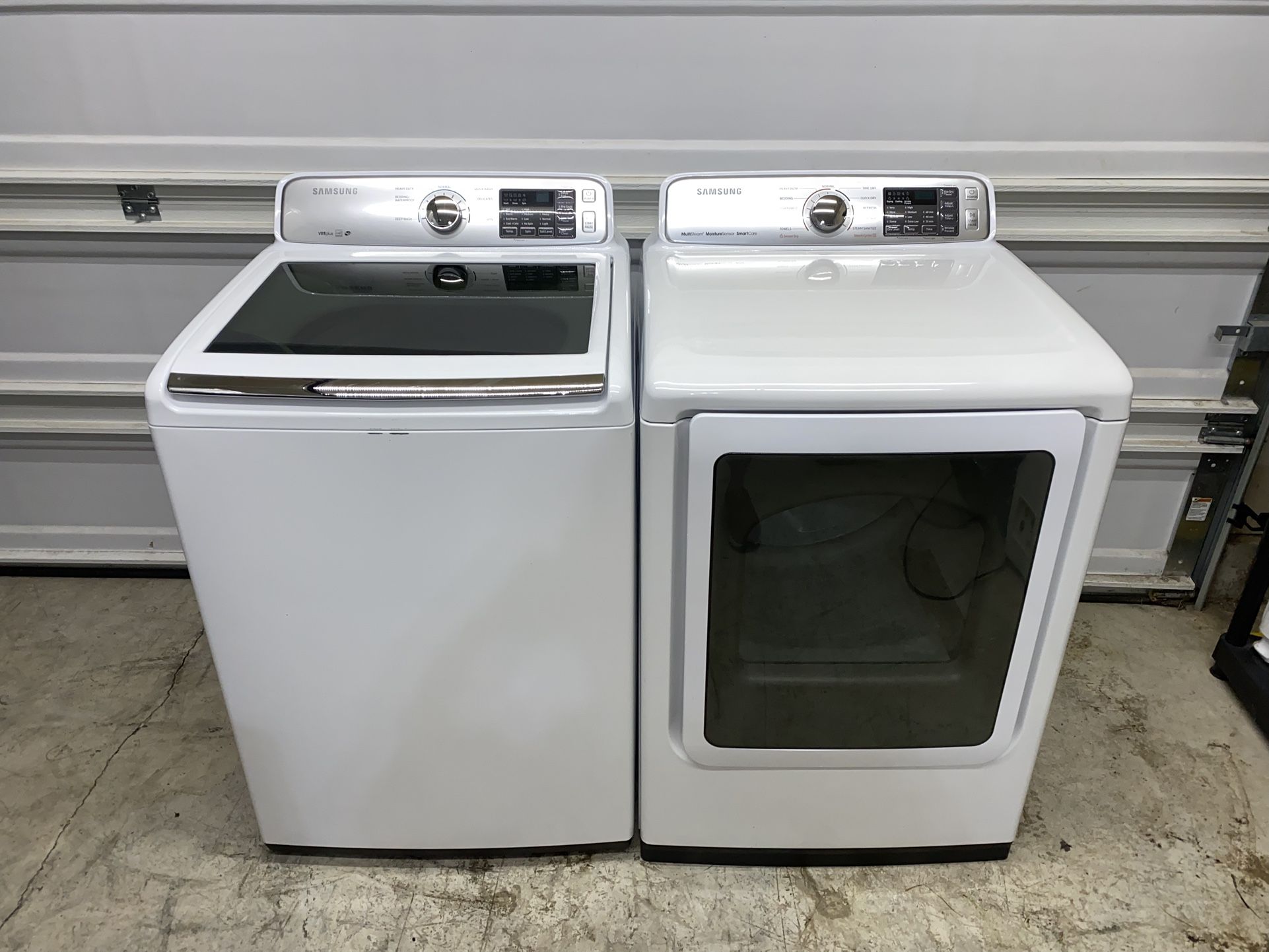 Samsung XL Capacity Washer Dryer Set Electric With Steam