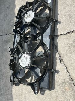 2016 Chevy Tahoe Dual Radiator Cooling Fan Assembly