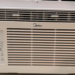 Midea Window air conditioner With Remote 5000BTU