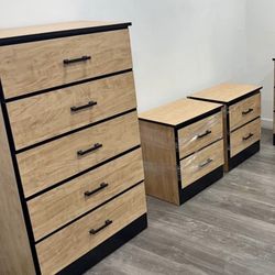 Chest And 2 Nightstands - Gavetero Y 2 Mesitas De Noche 