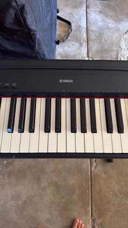Yamaha P-95 Digital Piano