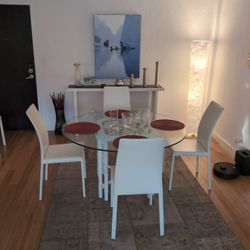 Modern Italian Hernova White Leather Dining Chairs Plus Glass Table Set Of Four - Awesome Condition