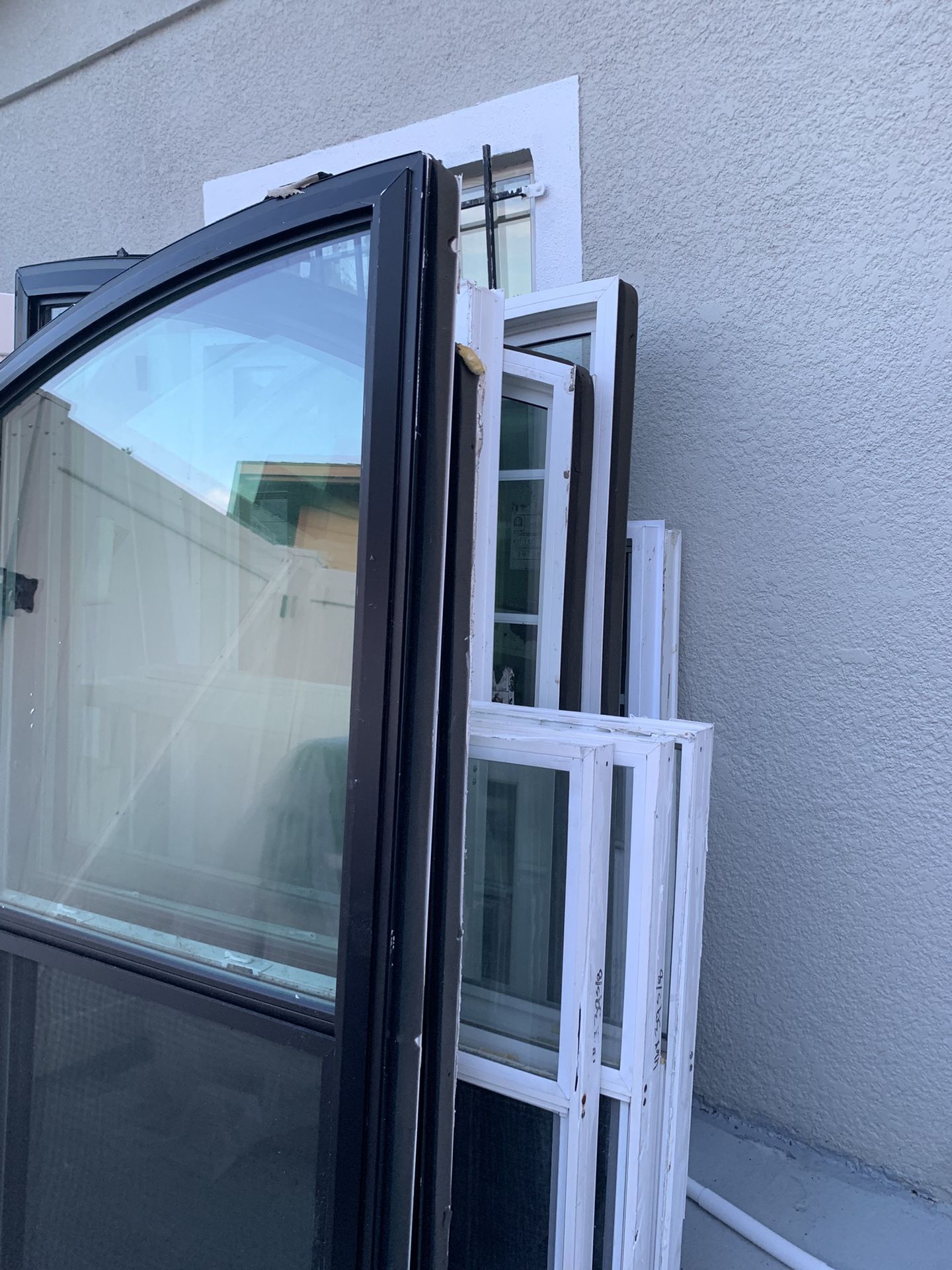 Top Curved Windows (25 X 67, 35 X 70)