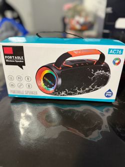 Portable wireless speaker