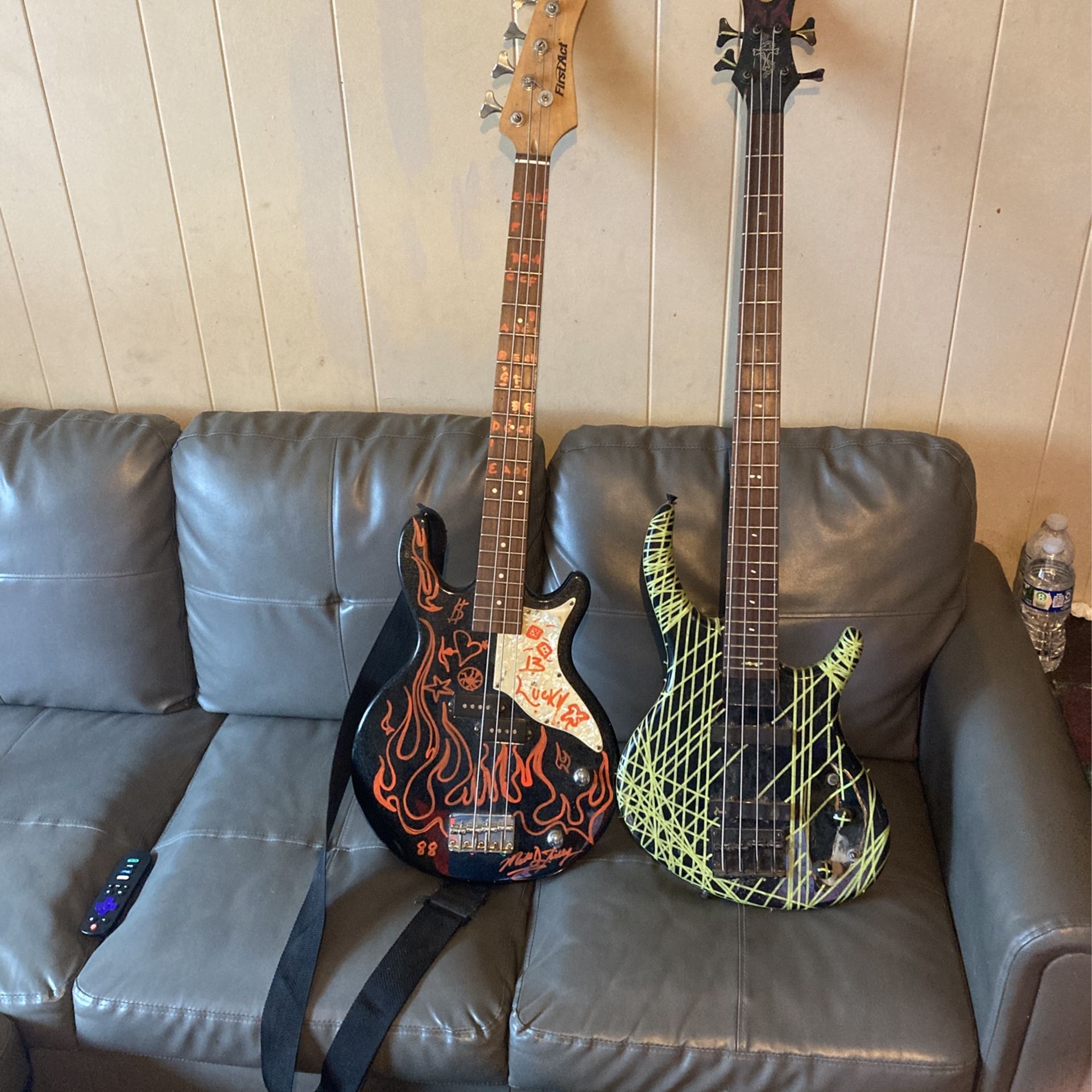 Vintage Bass Guitars