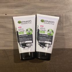 Garnier Skinactive Ultra Clean 3 In 1 W/Charcoal $4.50 Each 