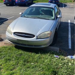 2002 Ford Taurus