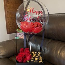 Valentines Day Flower Bouquet/ Balloon Baskets 