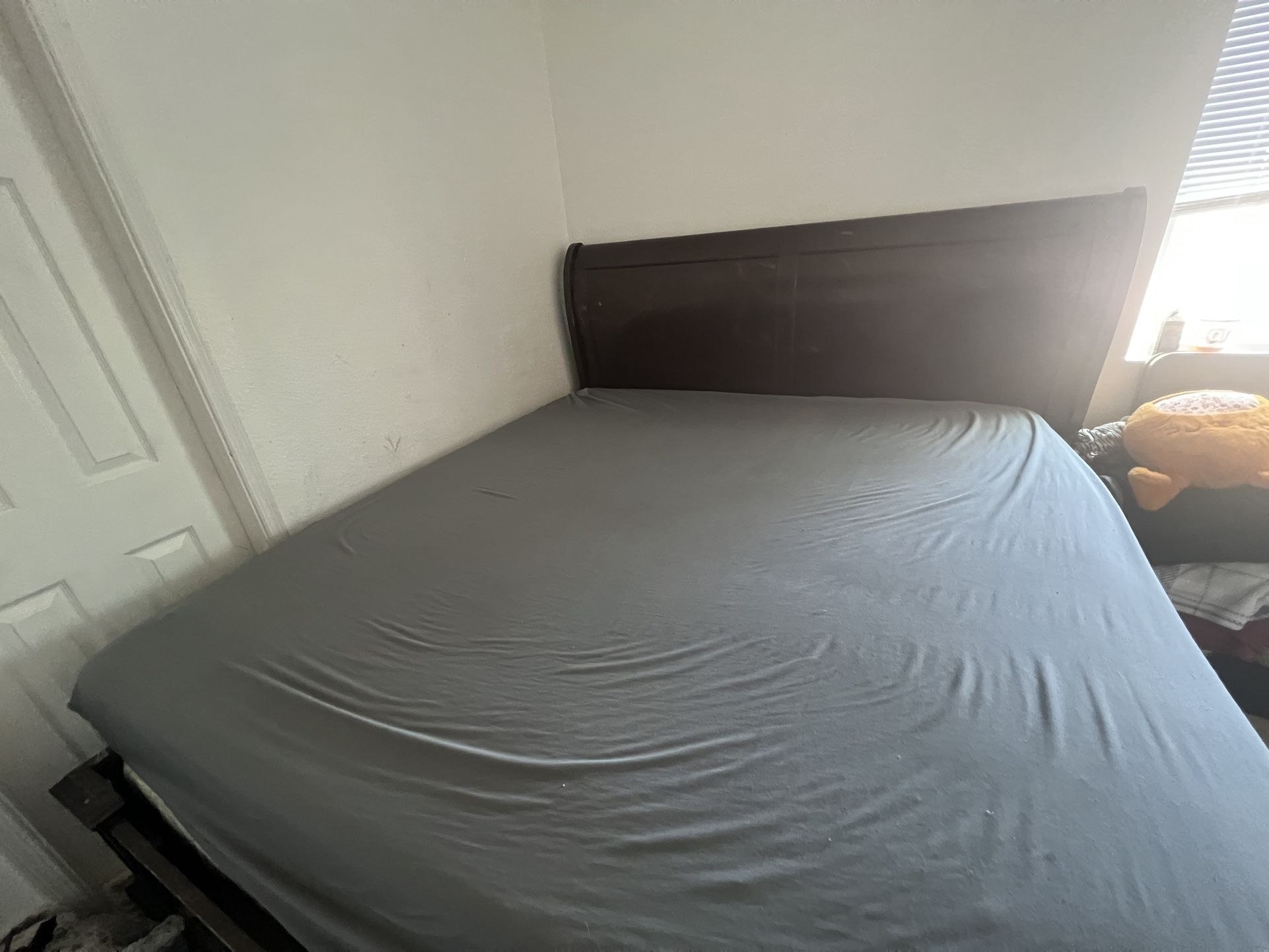 King bed frame