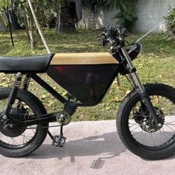 Onyx RCR 1.5 E-Bike! Long Range 41AH Battery!