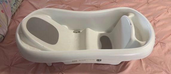 First Years Sure Comfort Baby Bathtub