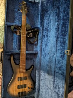 Ibanez Gio GSR205SM 5-string electric bass