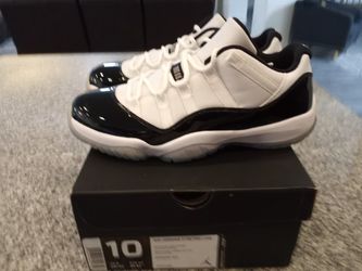 DS Nike Air Jordan XI 11 Concord Low Sz. 10