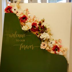 Welcome Floral Box Freestanding