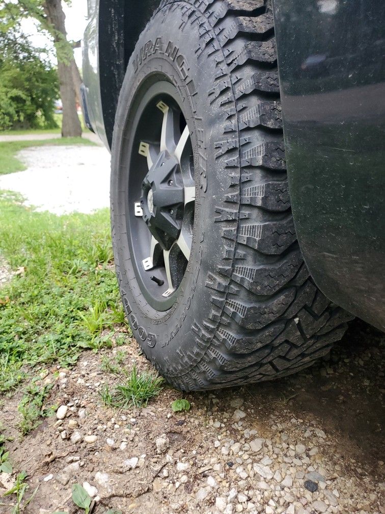 Chevy 6 Rims And Tires Like New