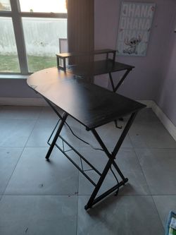 Black Computer Desk