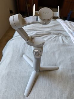 DJI OM 4 Gimbal Smartphone