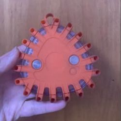 PEREL Magnetic emergency and warning lamp for your car, visible in a 360° radius