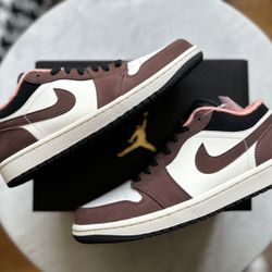 Jordan 1 Low Mocha 8.5 DS Brand New w/ Receipt!