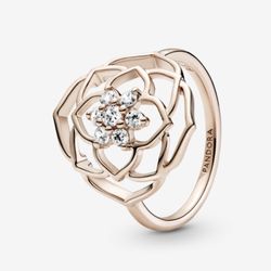 Size 6, Pandora, Rose Petals Statement Ring.