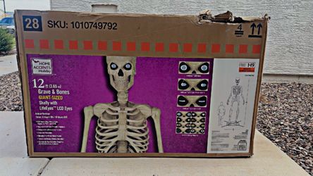 12 ft Grave & Bones Giant-Sized Skelly with LifeEyes LCD Eyes