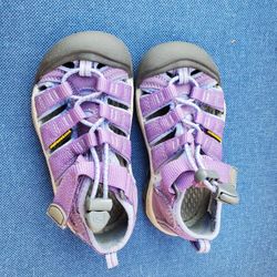 Girls KEEN SANDALS SZ 9 Purple Mint Cond