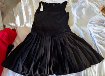 Guess Black Pleated Skirt Dress