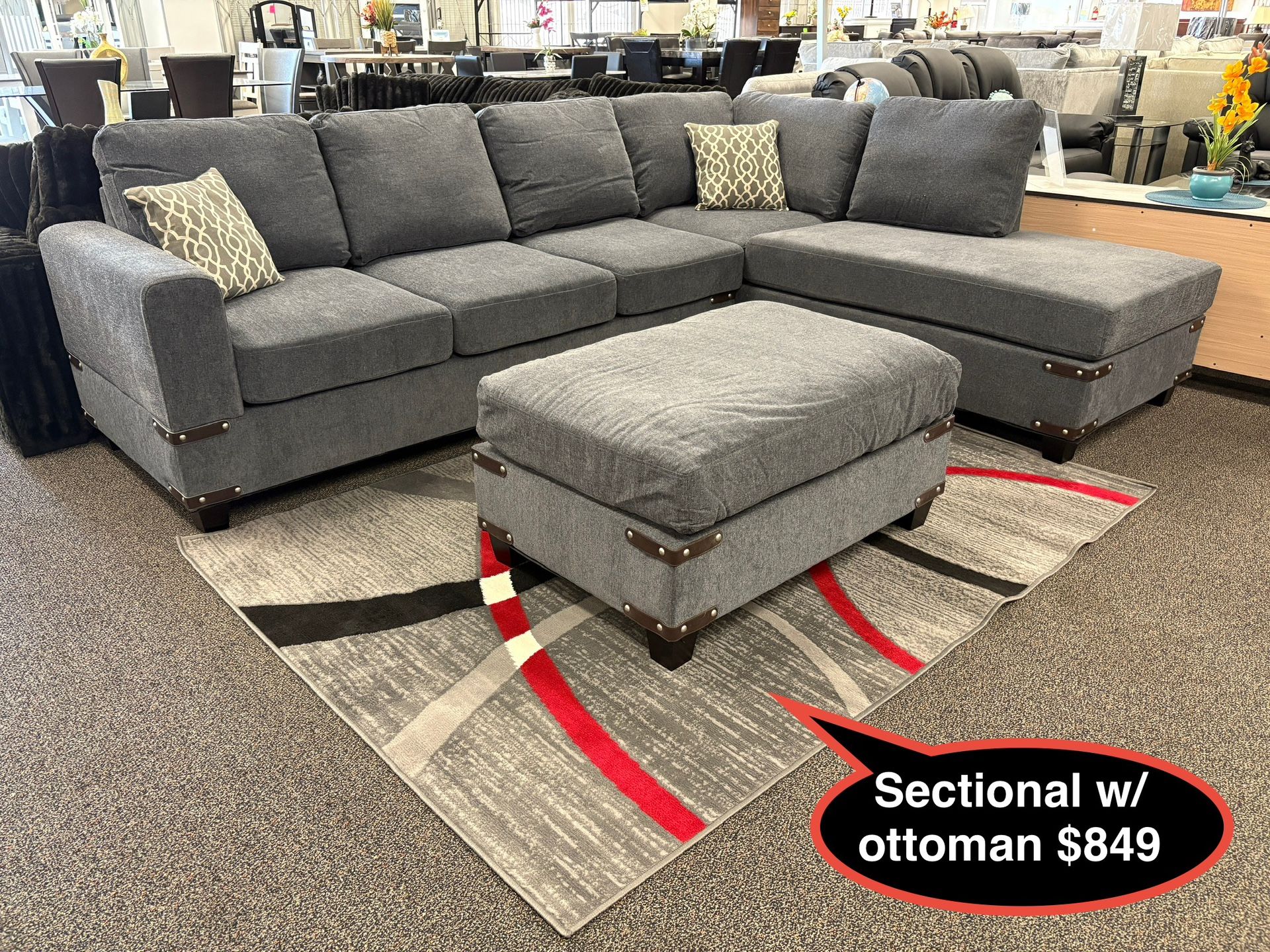 New Gray Sectional With Ottoman