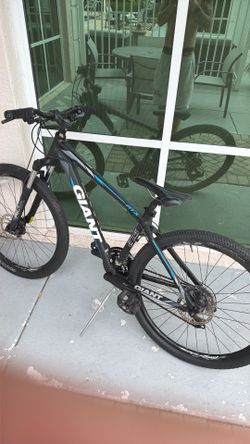 GIANT Mountain Bike
