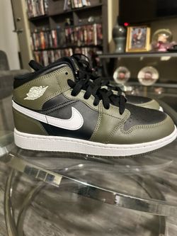 Jordan 1 Mid Black White Olive