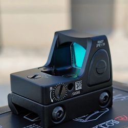 red dot