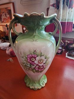 Beautiful  antique Royal Wettina art nouveau style porcelain vase