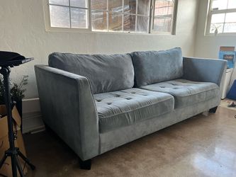 Couch free delivery