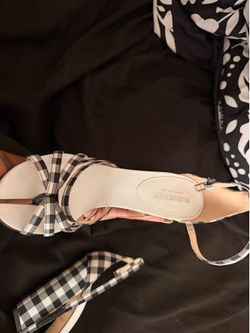 Burberry heels size 38