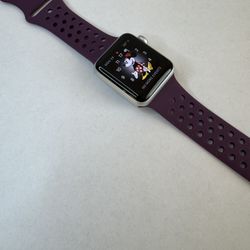 Watch Series 3 (GPS) 38mm Aluminum Case
