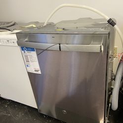 Stainless Steal Dishwasher (brand New)
