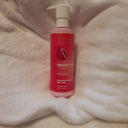 Bath & Body Works Pomegranate Extract Body Lotion 
