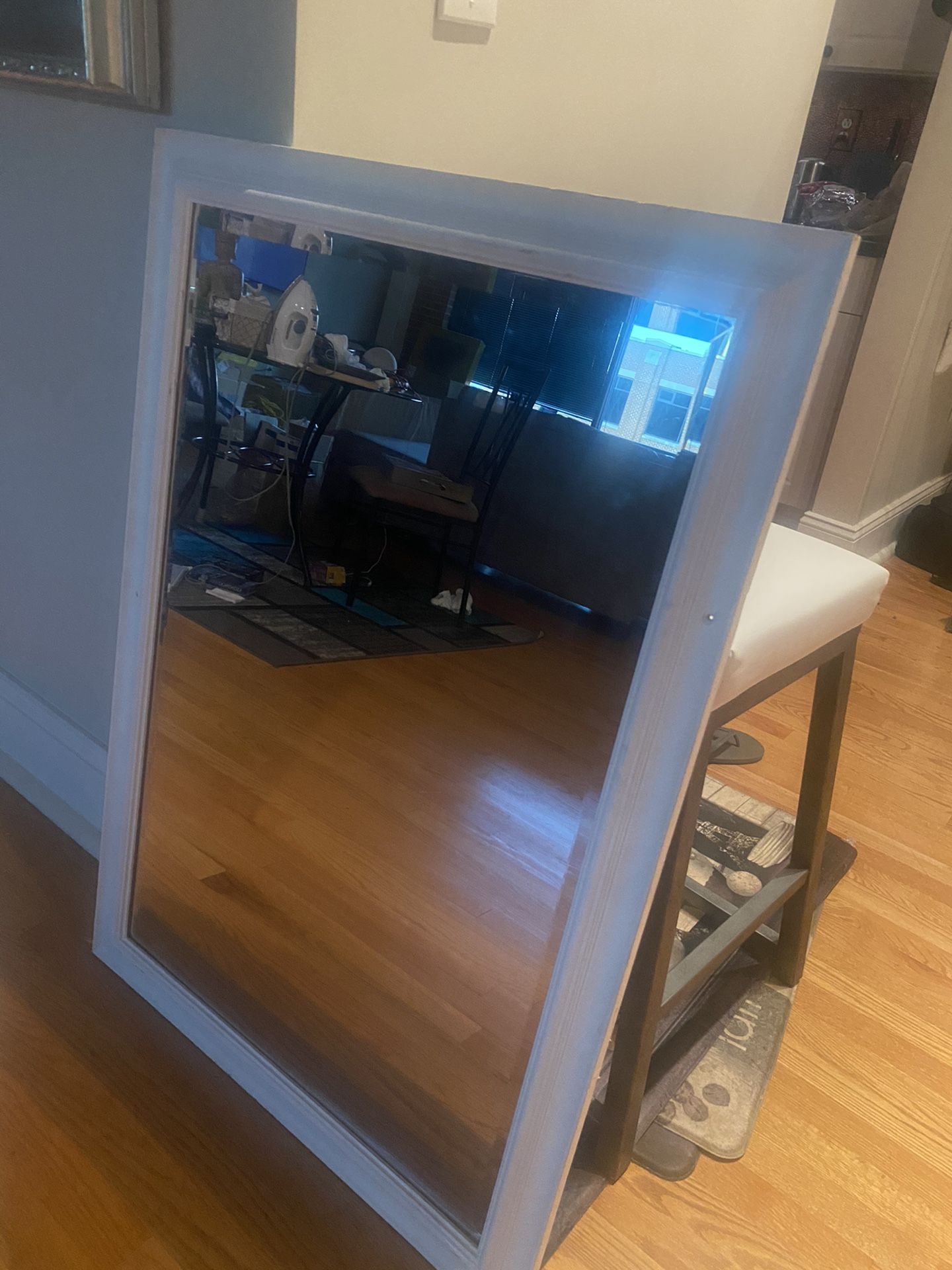 28x 40 Mirror With White Frame