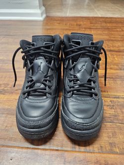 Jordan Black Spizike Size  7 Y