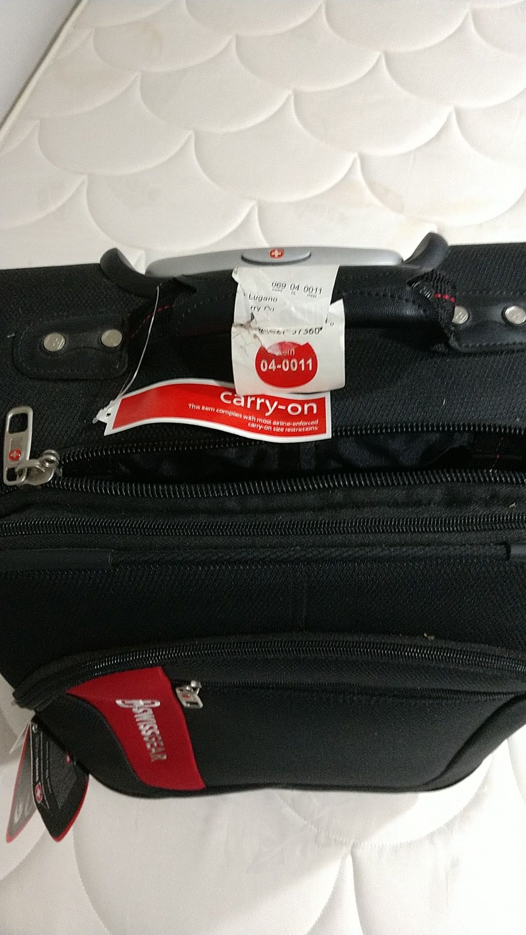 Swiss Gear carry on