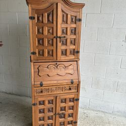 Vintage Spanish revival secretary, desk, carved wood details, nice condition! Has original skeleton