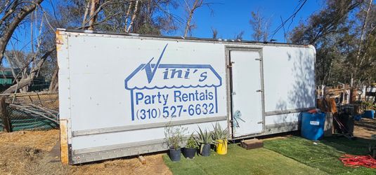 25ft storage shed box truck